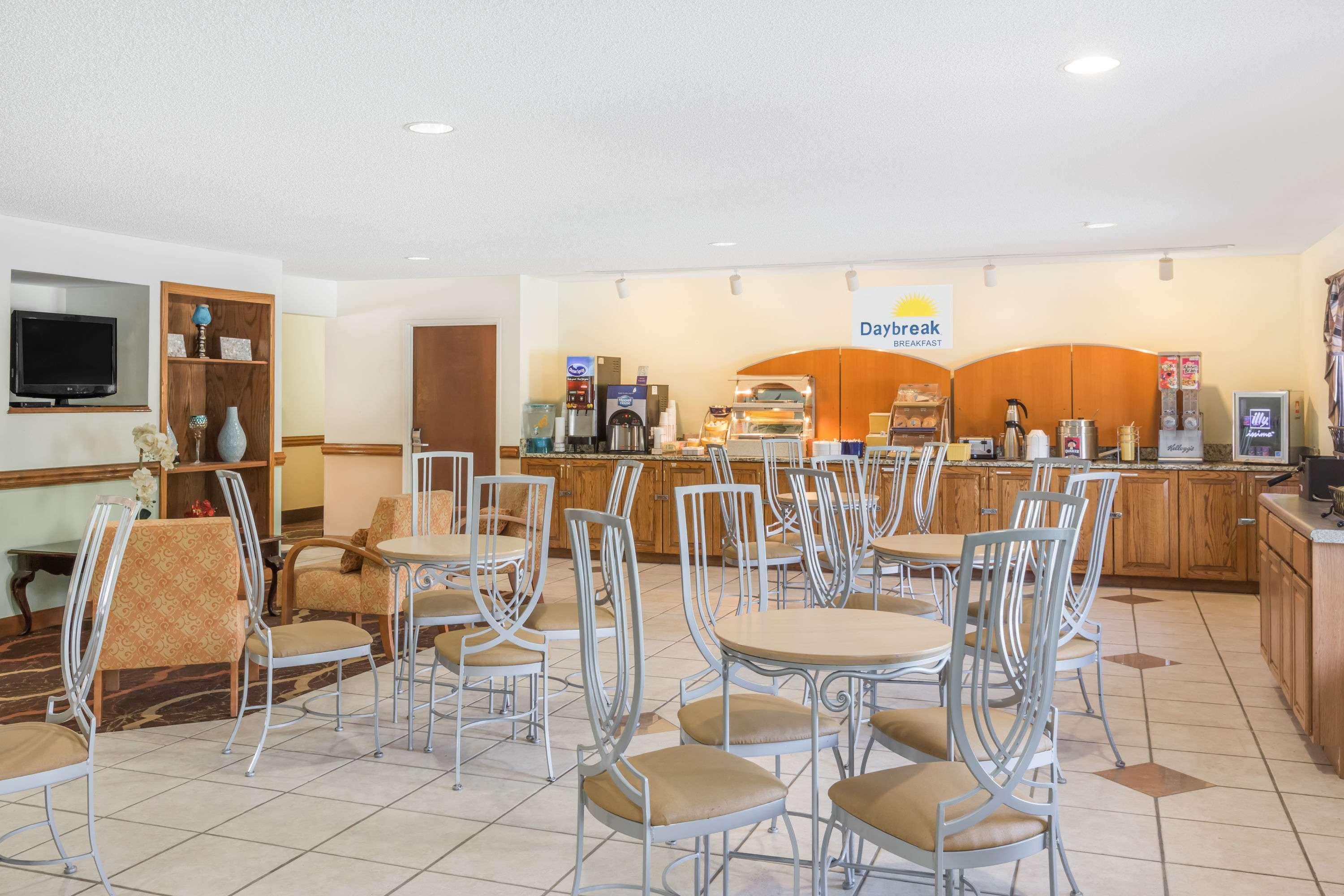 Days Inn By Wyndham Shallotte Dış mekan fotoğraf