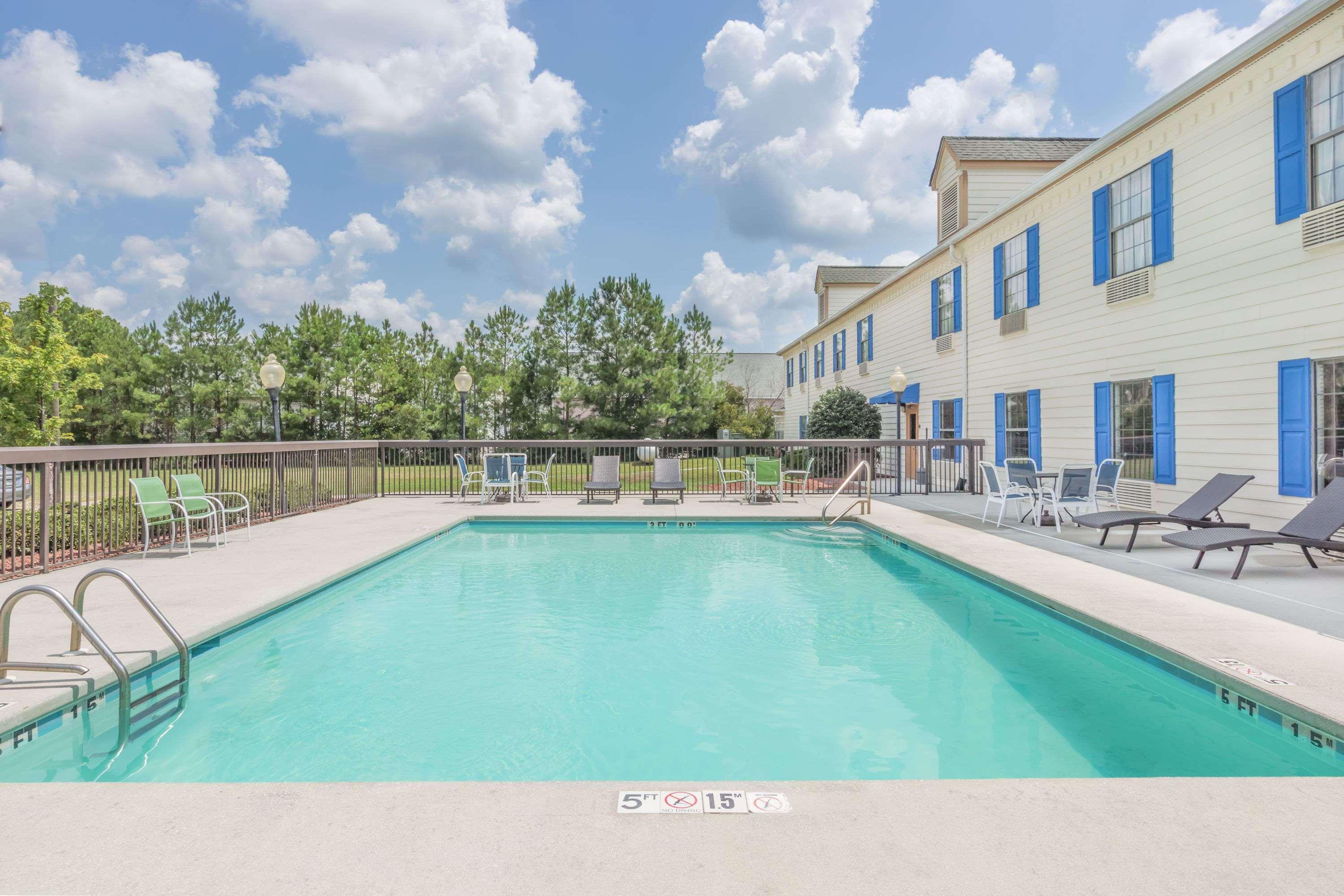 Days Inn By Wyndham Shallotte Dış mekan fotoğraf